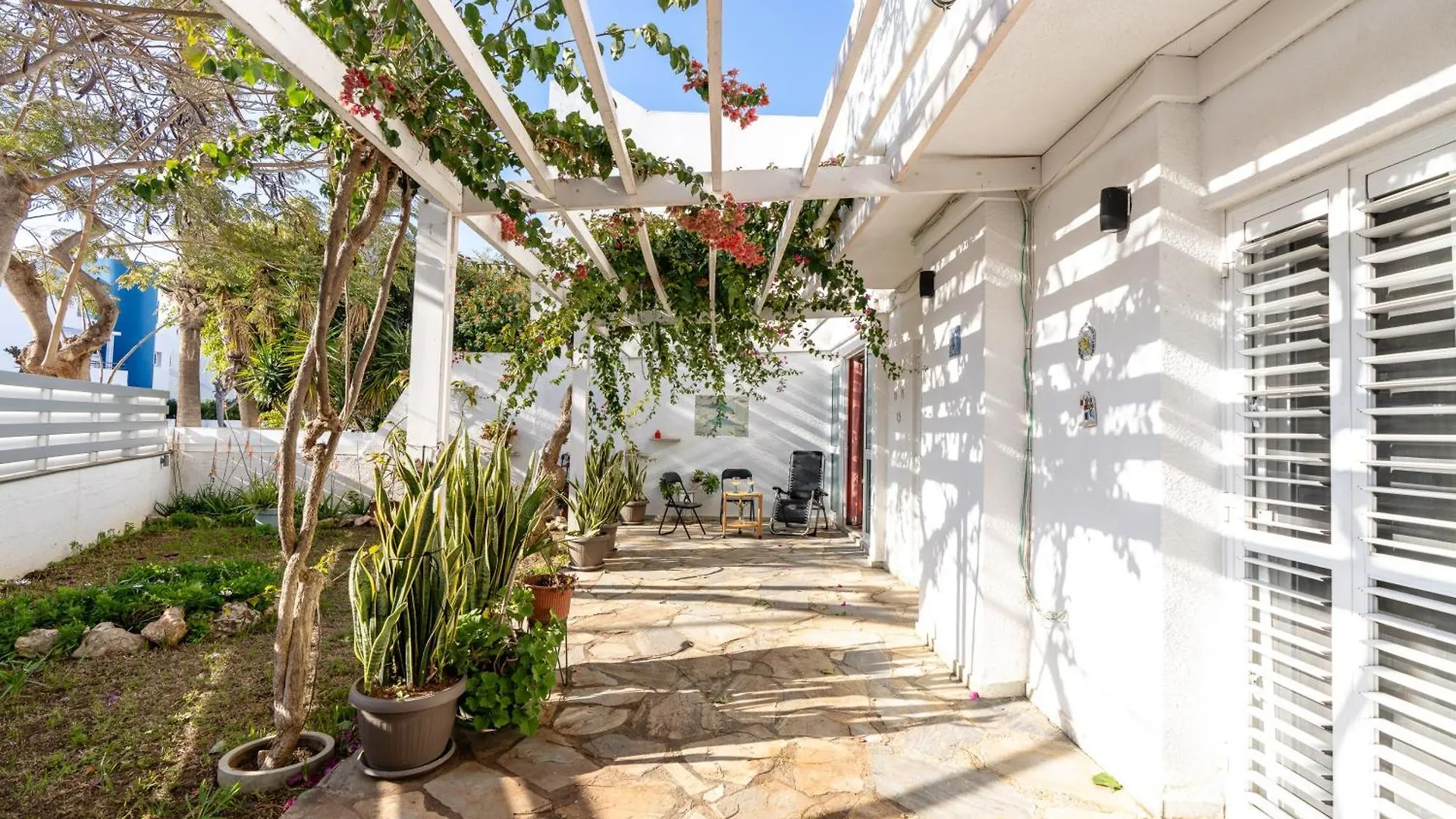Blossom Holiday Villa Dps18 بروتاراس